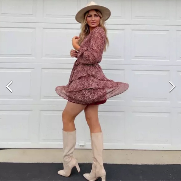 Express Slouchy Knee High Block Heel Tan Taupe Suede Boots 10 - Picture 3 of 14